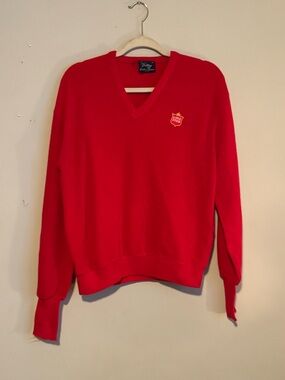 GUC Vintage Men's Red V-Neck Sweater with Lone Star Crest- Size M